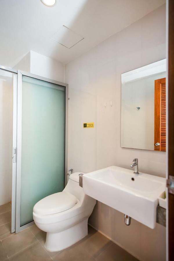 Oyo 344 De Blue @ Sea Rawai Hotel Экстерьер фото